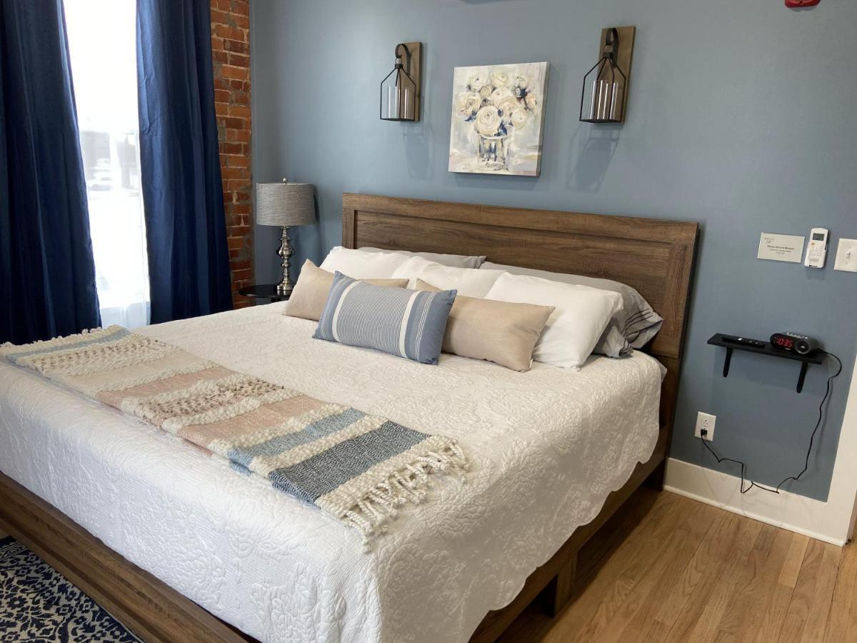 Martinsville Brickhouse Loft - A Boutique Hotel מראה חיצוני תמונה